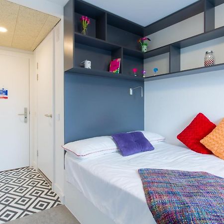 En Suite Rooms & Studios, Coventry - Sk Buitenkant foto