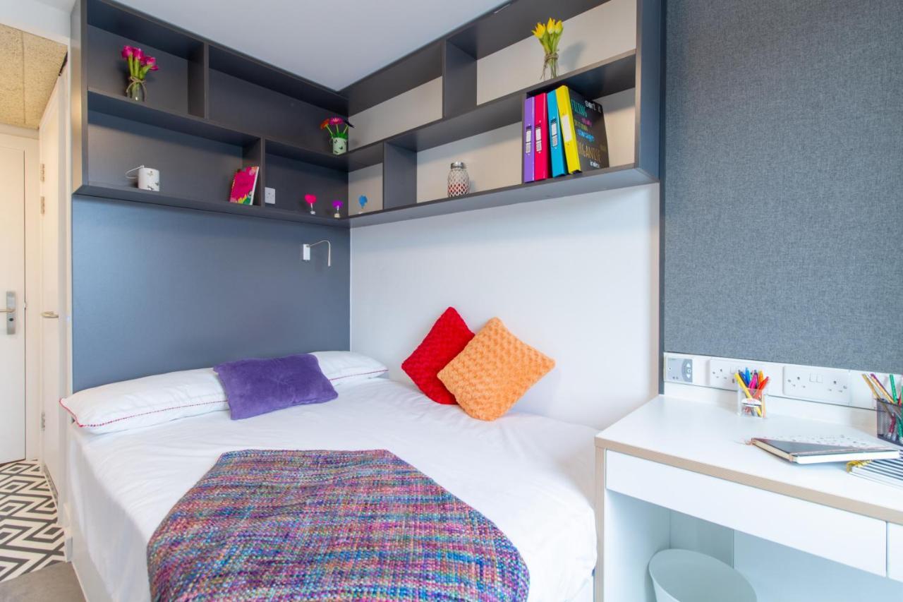 En Suite Rooms & Studios, Coventry - Sk Buitenkant foto