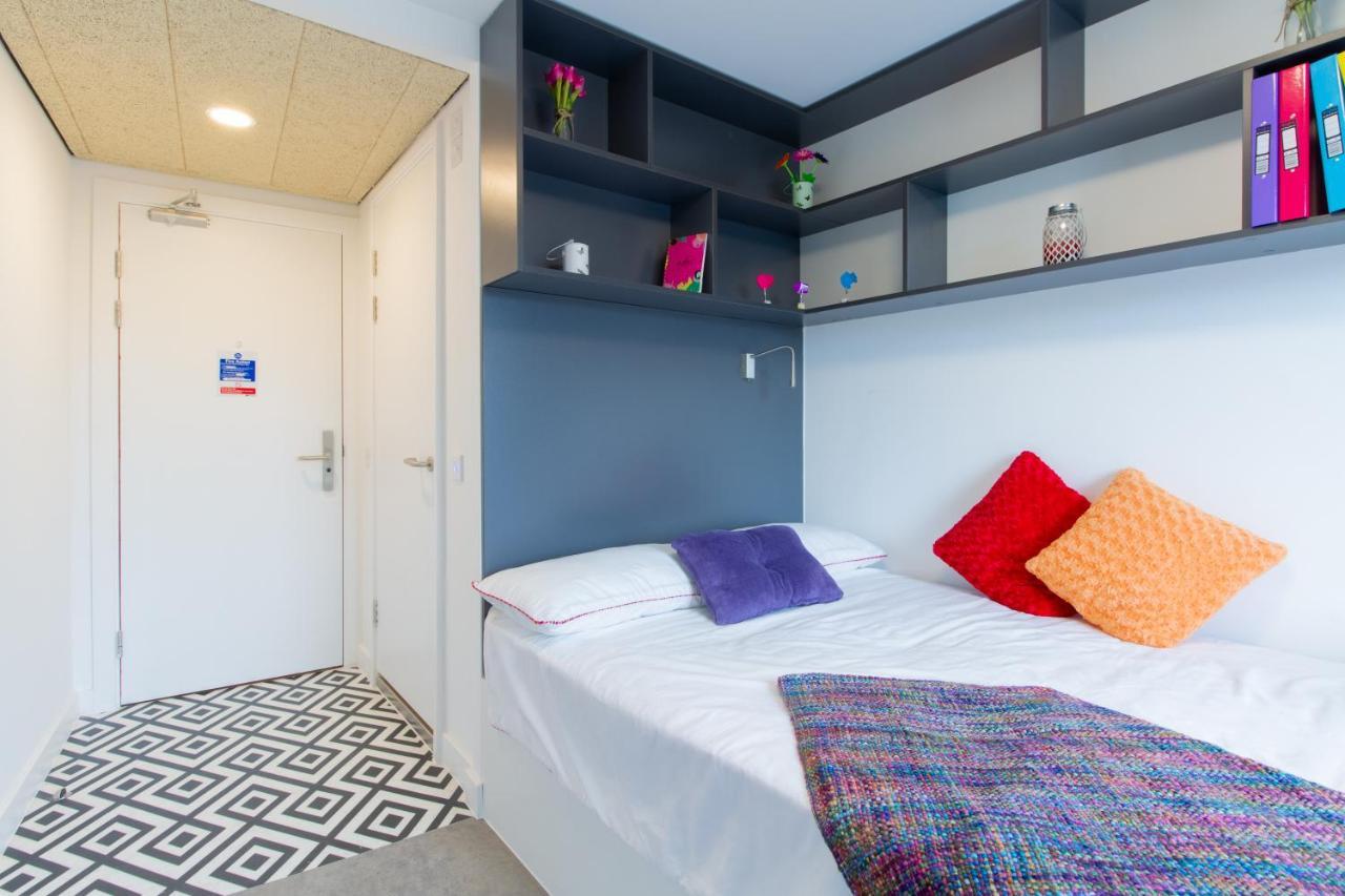 En Suite Rooms & Studios, Coventry - Sk Buitenkant foto
