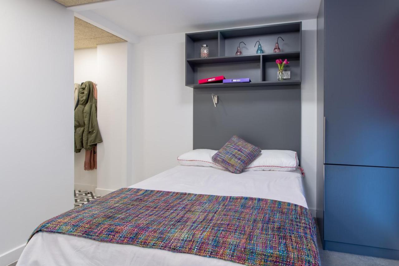 En Suite Rooms & Studios, Coventry - Sk Buitenkant foto